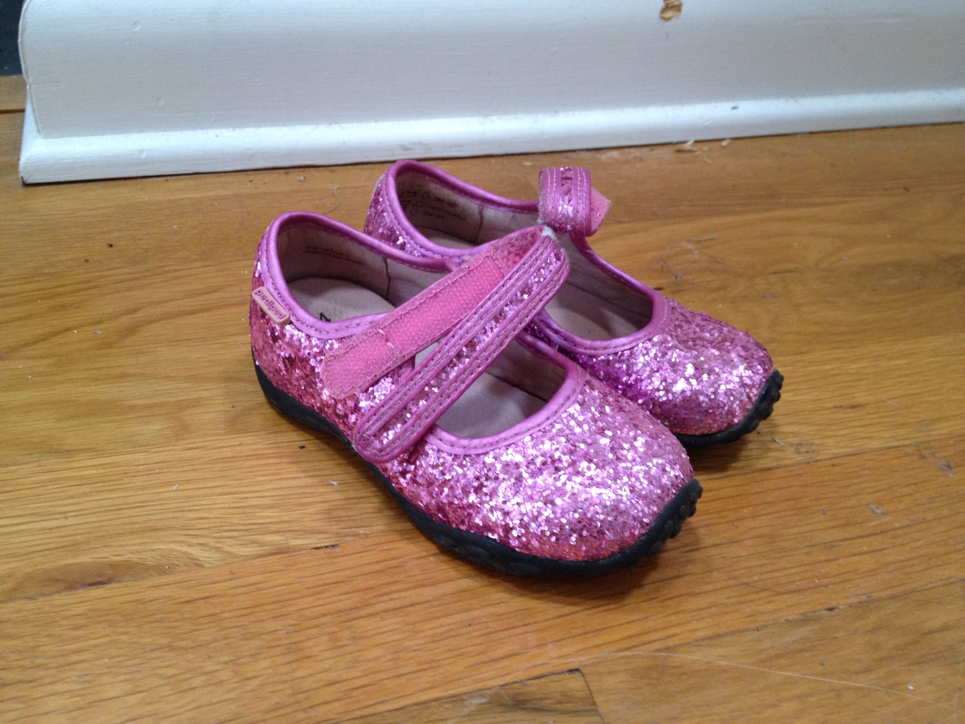 5 great summer shoes for preschoolers (and moms)